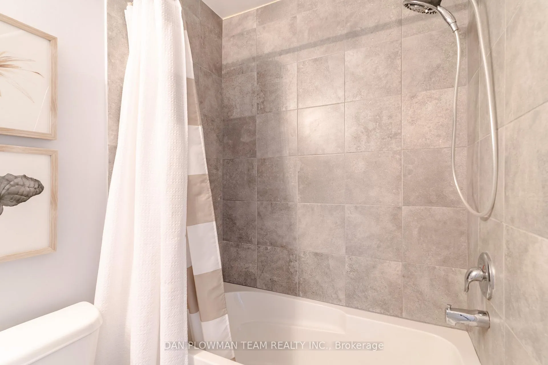 Photo 27 of 19 Prospect Way, Whitby, Pringle Creek — HOMEH