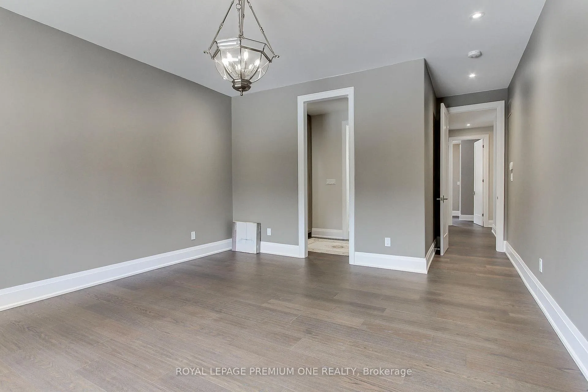 Photo 21 of 211 Pine Avenue, Caledon, Palgrave — HOMEH