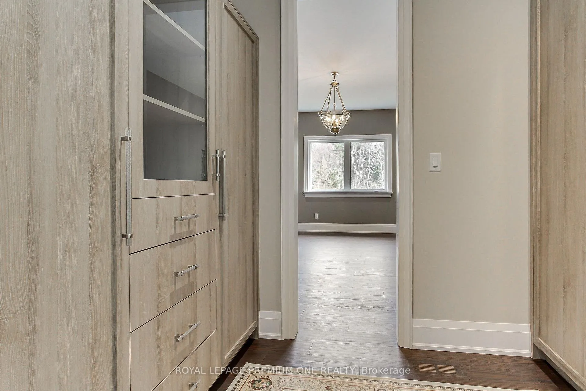 Photo 23 of 211 Pine Avenue, Caledon, Palgrave — HOMEH