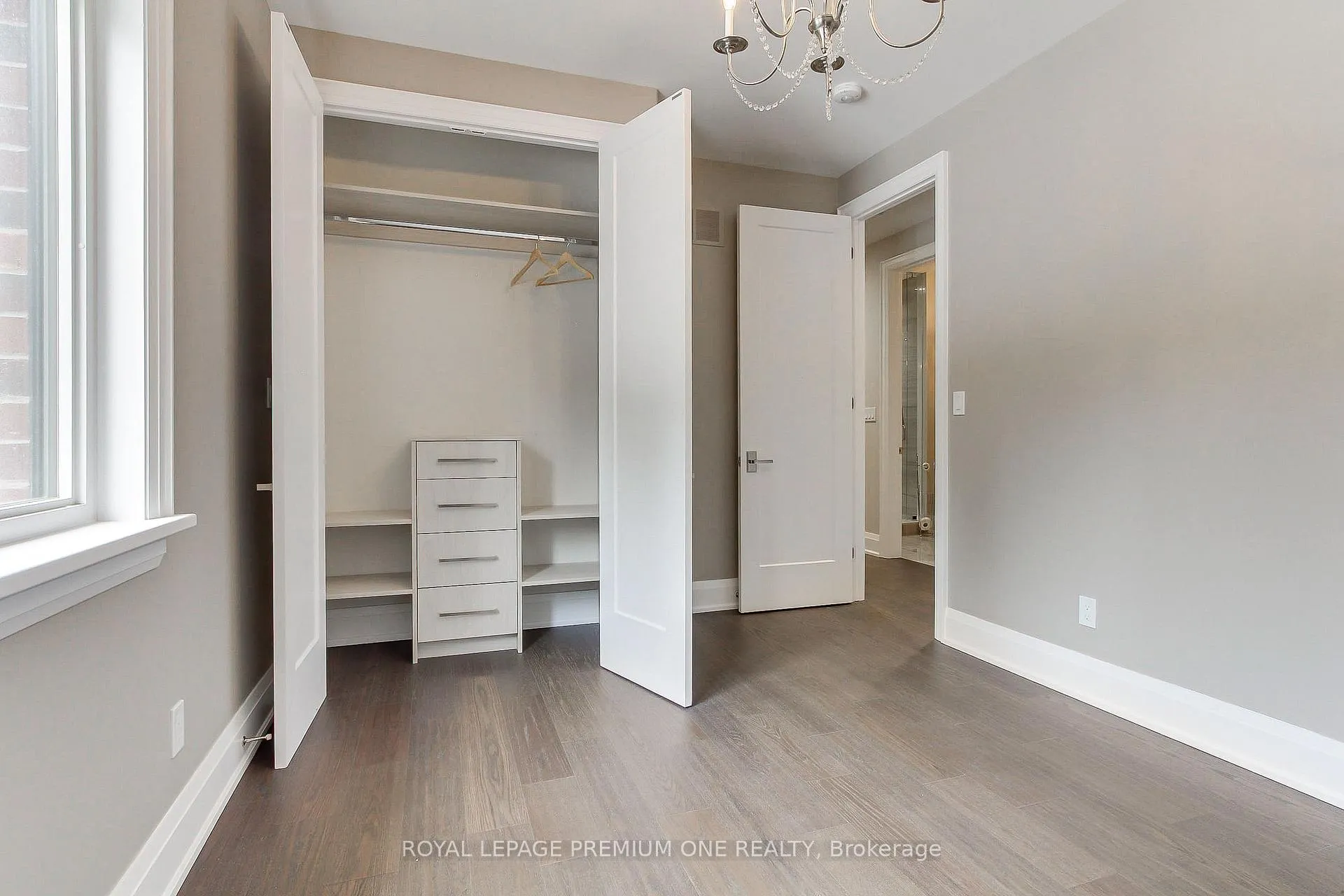 Photo 27 of 211 Pine Avenue, Caledon, Palgrave — HOMEH