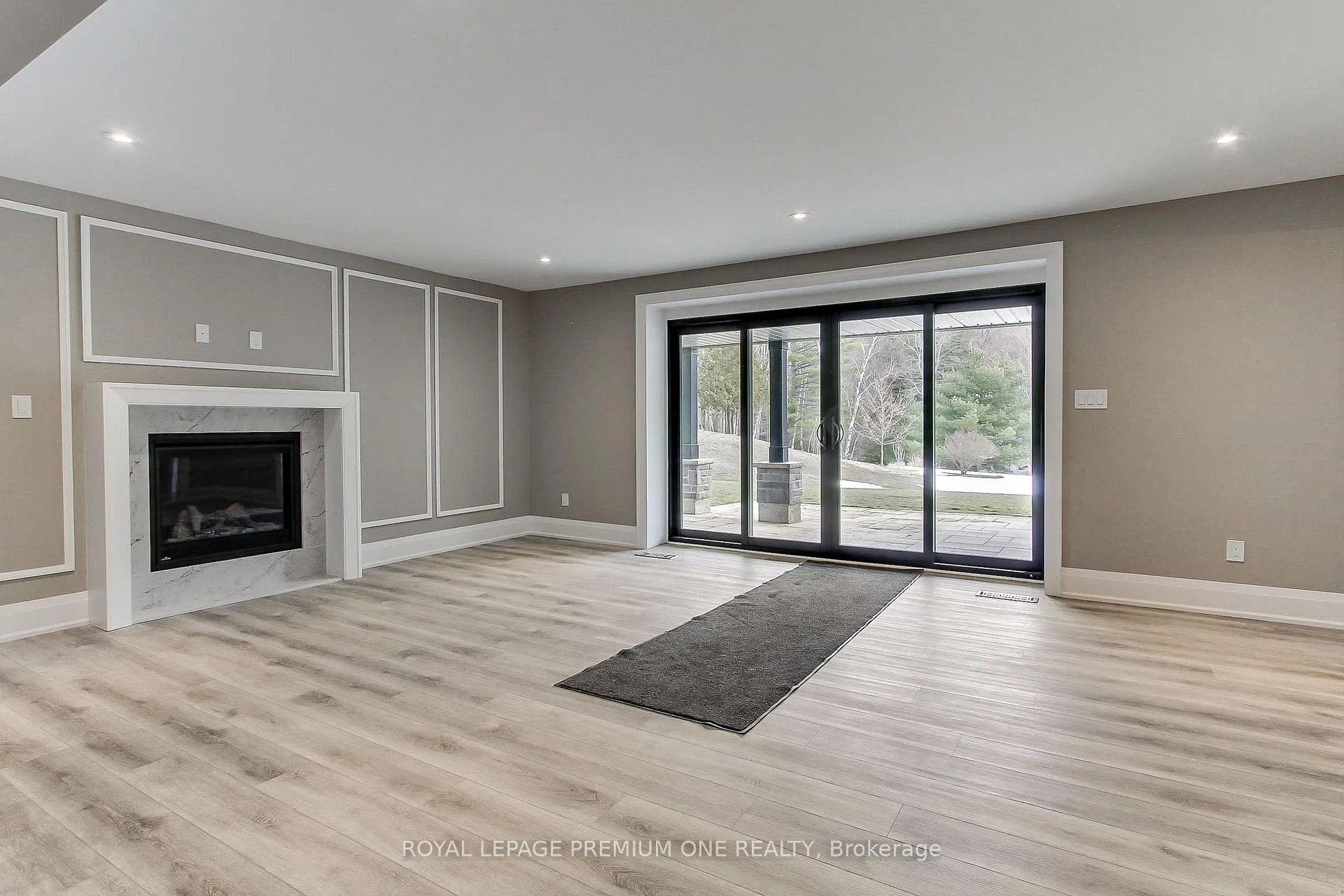 Photo 34 of 211 Pine Avenue, Caledon, Palgrave — HOMEH