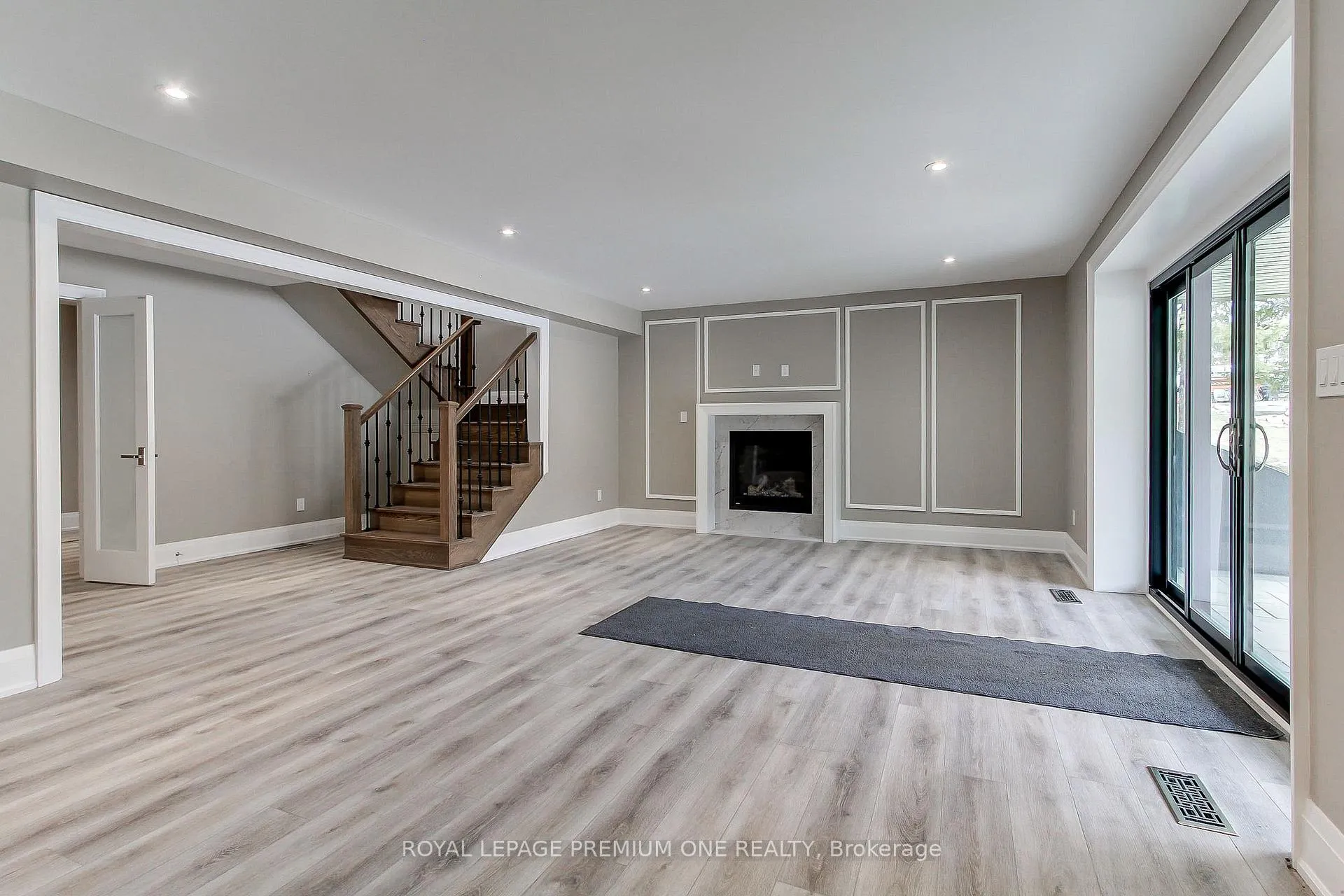 Photo 37 of 211 Pine Avenue, Caledon, Palgrave — HOMEH