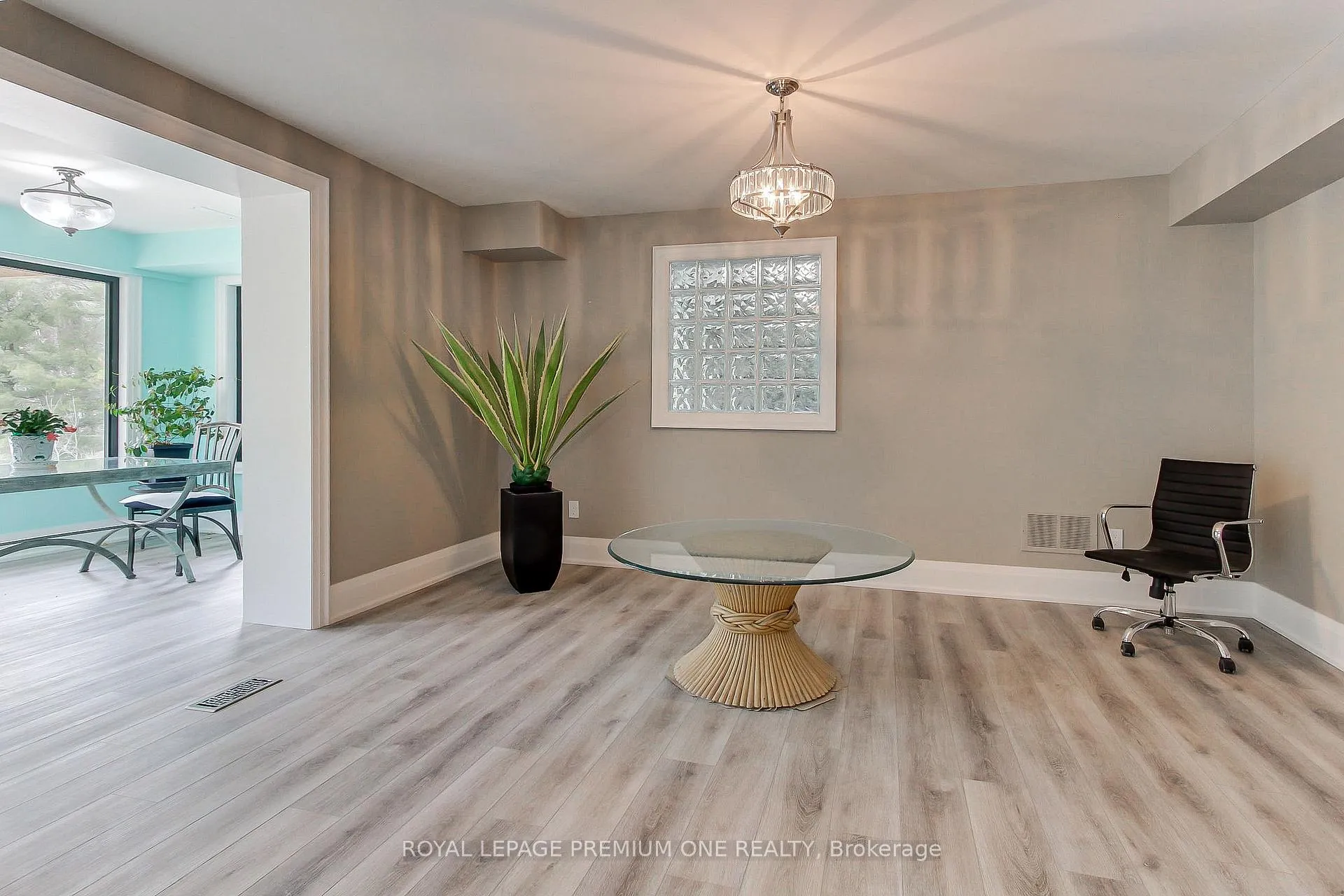 Photo 38 of 211 Pine Avenue, Caledon, Palgrave — HOMEH