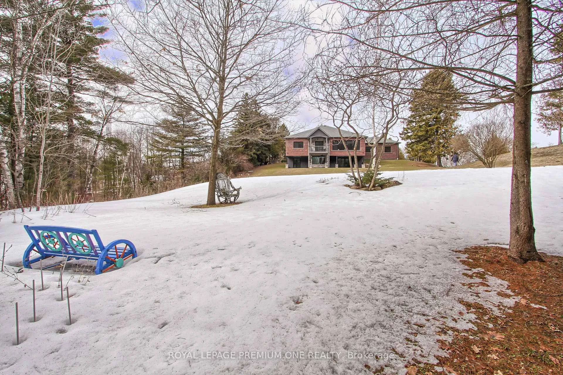 Photo 50 of 211 Pine Avenue, Caledon, Palgrave — HOMEH