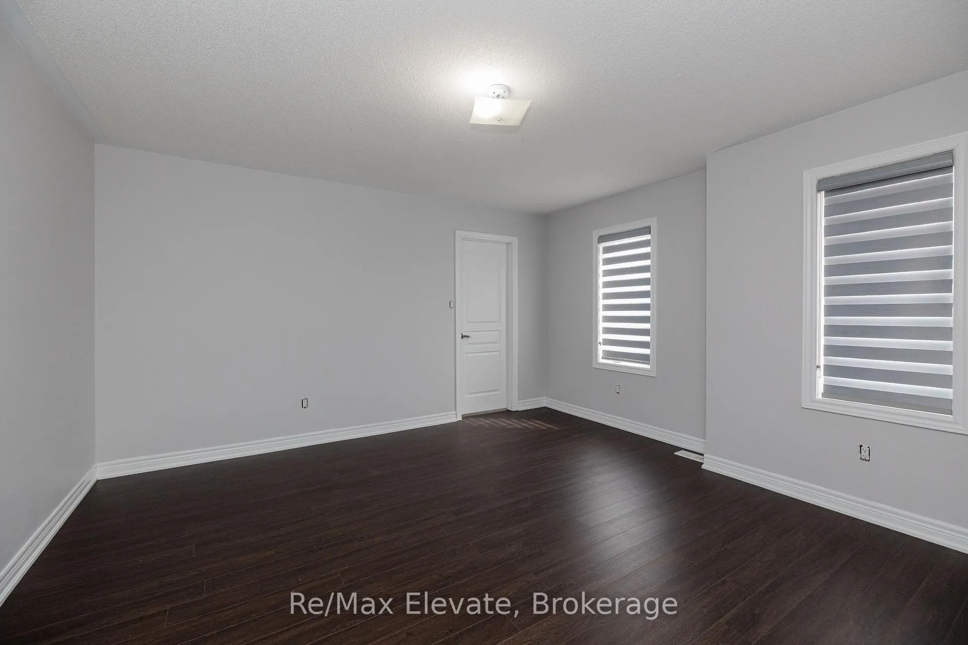 Photo 8 of 958 Green Street, Innisfil, Lefroy — HOMEH
