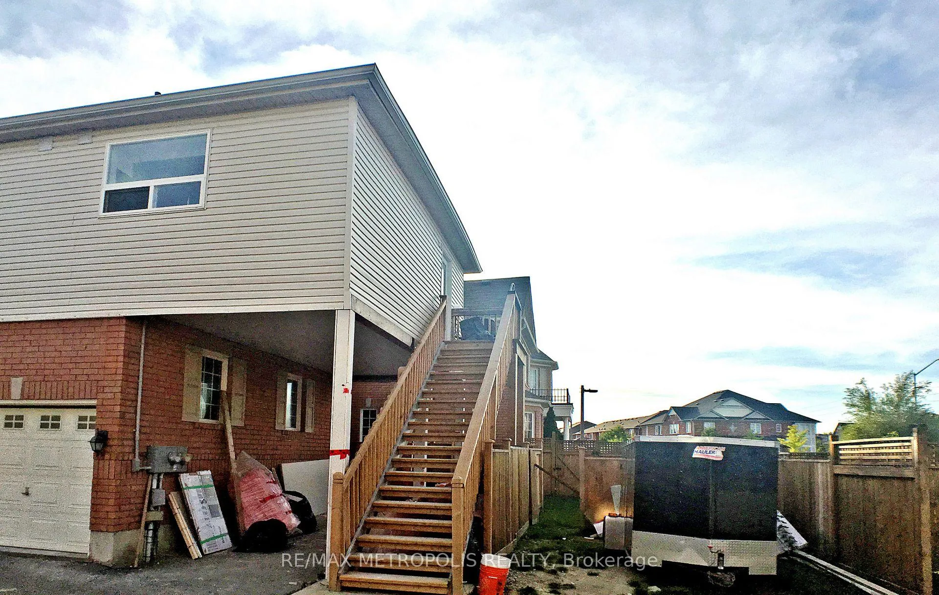 Photo 5 of Unit Coach, 381 Country Glen Road, Markham, Cornell — HOMEH
