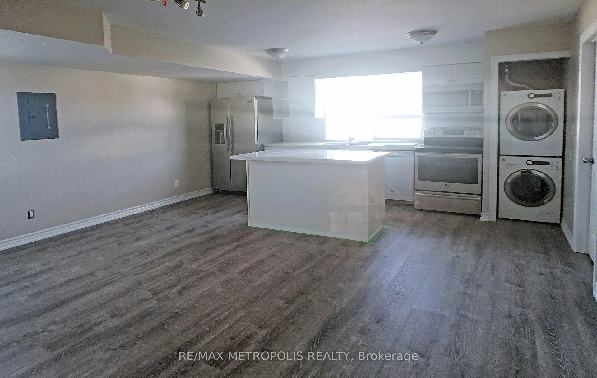 Photo 8 of Unit Coach, 381 Country Glen Road, Markham, Cornell — HOMEH