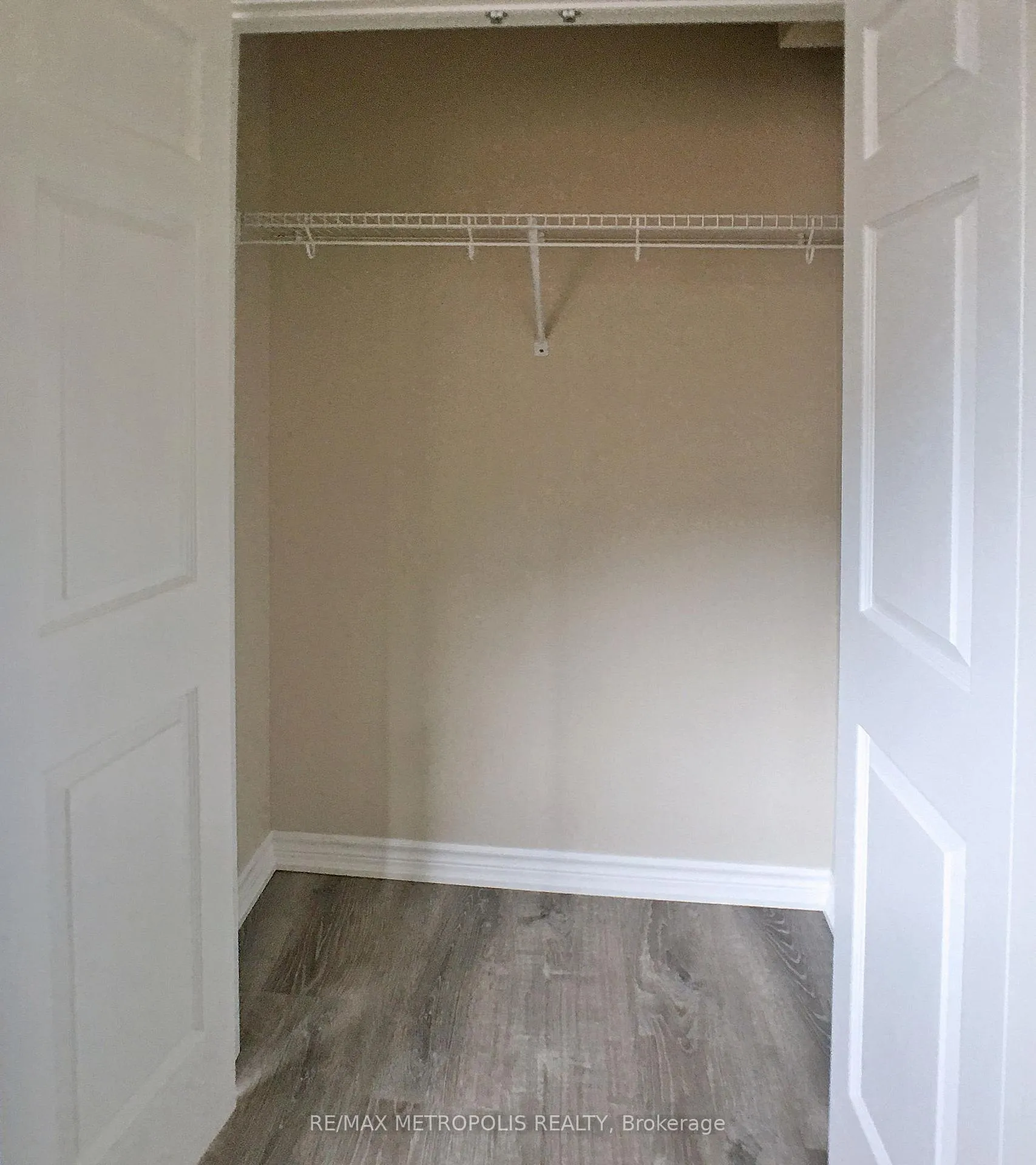 Photo 17 of Unit Coach, 381 Country Glen Road, Markham, Cornell — HOMEH