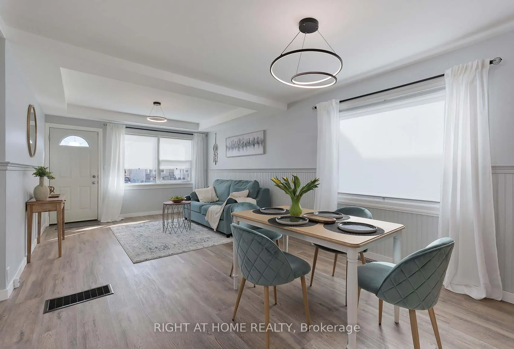 Photo 5 of 27 Brighton Avenue, St. Catharines, Facer — HOMEH