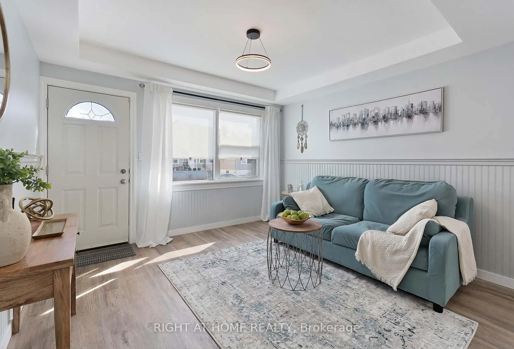 Photo 7 of 27 Brighton Avenue, St. Catharines, Facer — HOMEH