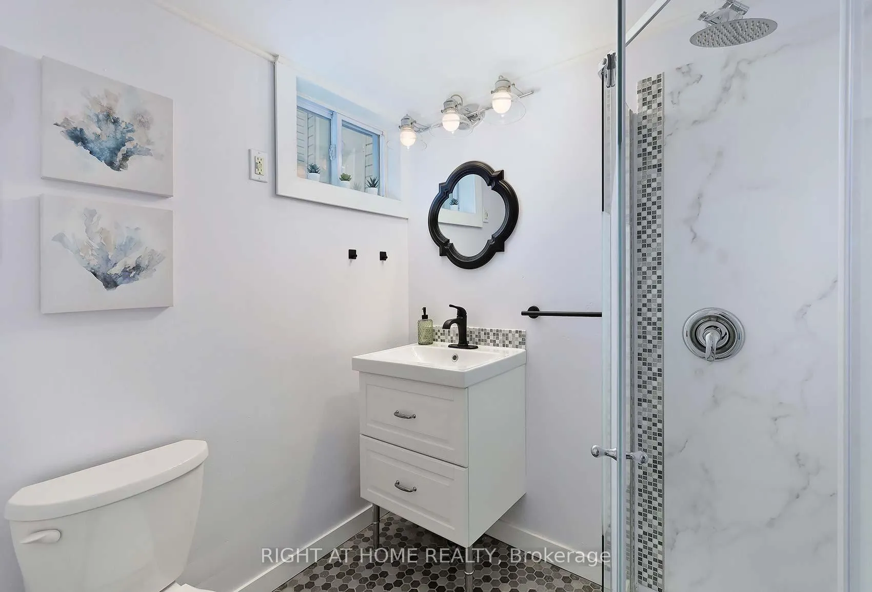 Photo 28 of 27 Brighton Avenue, St. Catharines, Facer — HOMEH