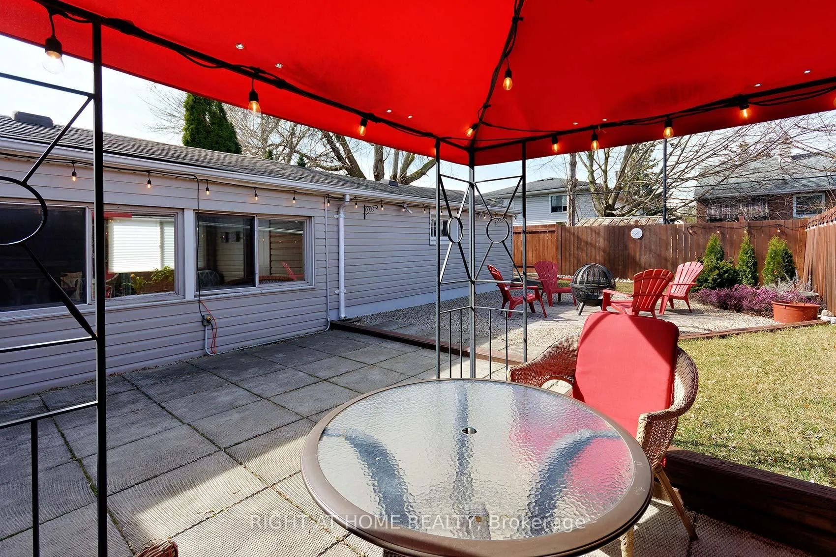 Photo 33 of 27 Brighton Avenue, St. Catharines, Facer — HOMEH
