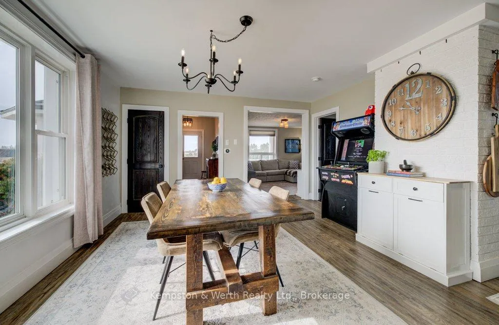 Photo 8 of 43342 Amberley Road, Howick — HOMEH