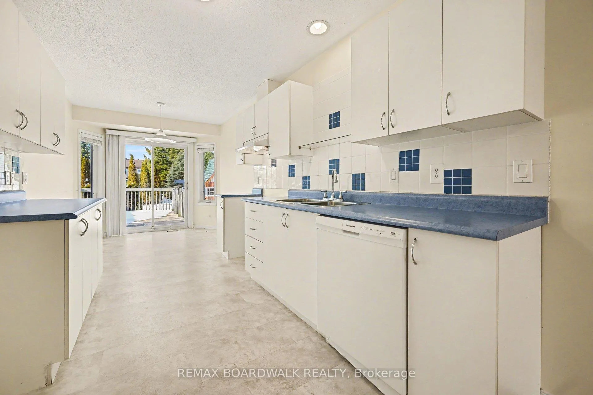 Photo 12 of 402 Flora Street, Carleton Place — HOMEH