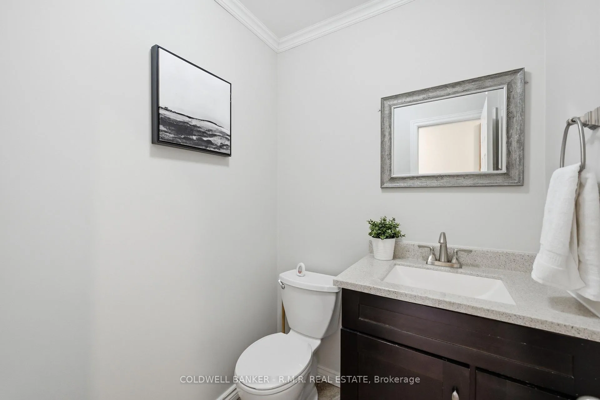 Photo 14 of 21 Yorkville Drive, Clarington, Courtice — HOMEH