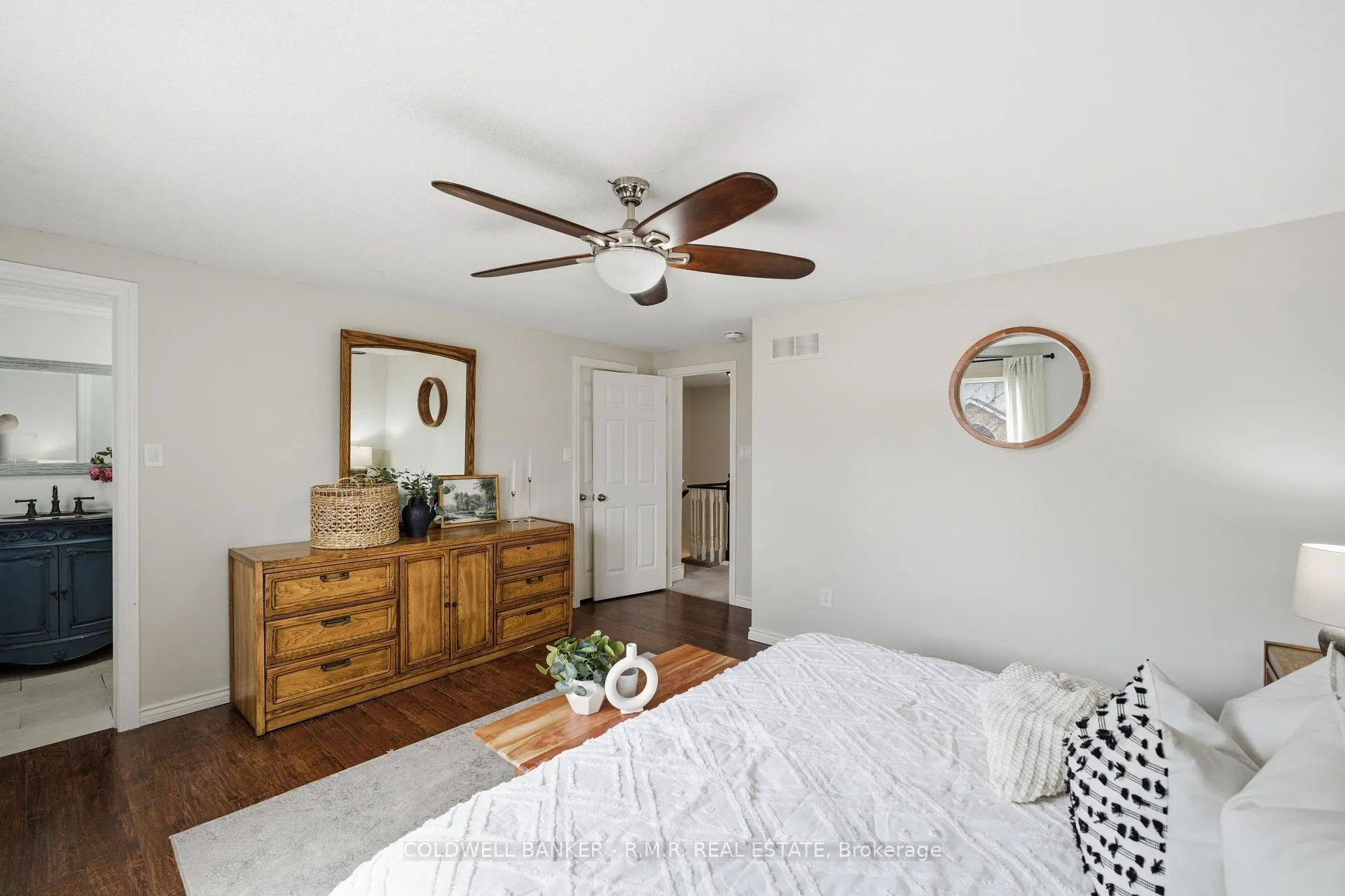 Photo 17 of 21 Yorkville Drive, Clarington, Courtice — HOMEH