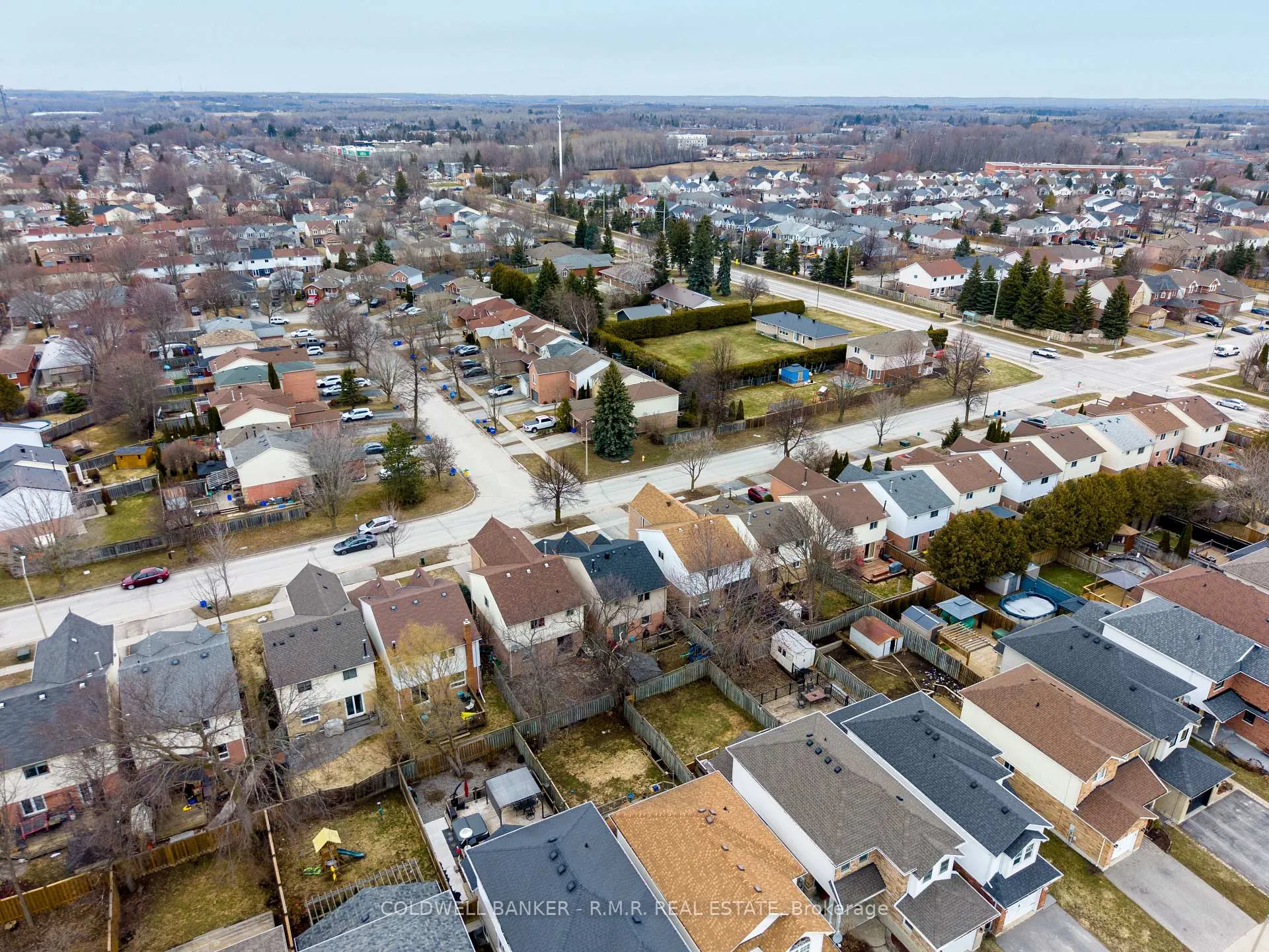 Photo 37 of 21 Yorkville Drive, Clarington, Courtice — HOMEH