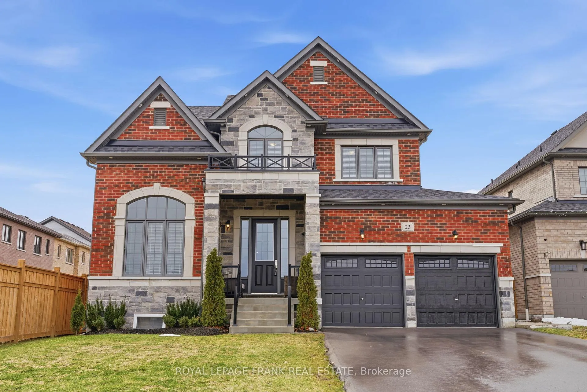 Photo 3 of 23 Wamsley Crescent, Clarington, Newcastle — HOMEH
