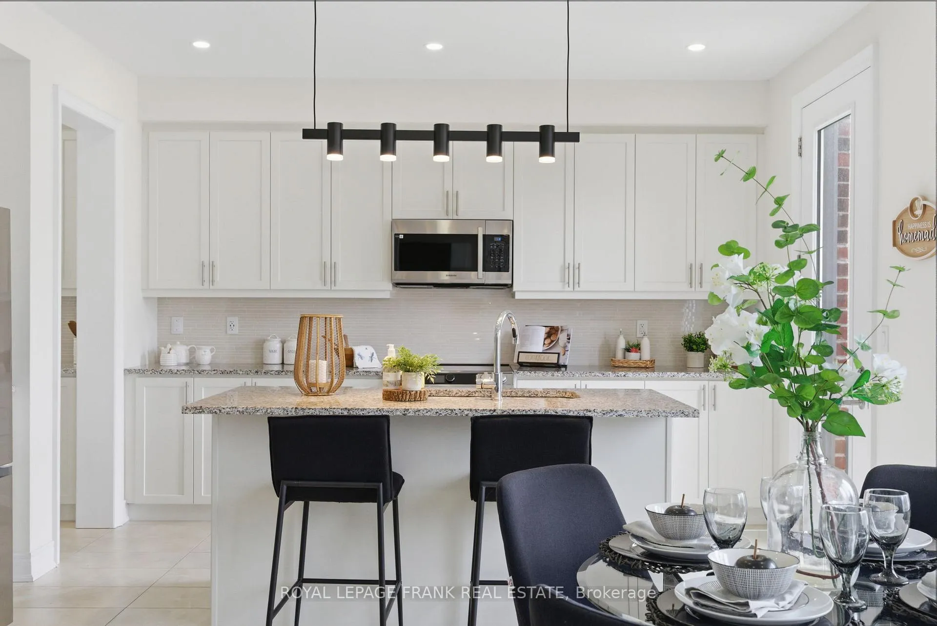 Photo 8 of 23 Wamsley Crescent, Clarington, Newcastle — HOMEH