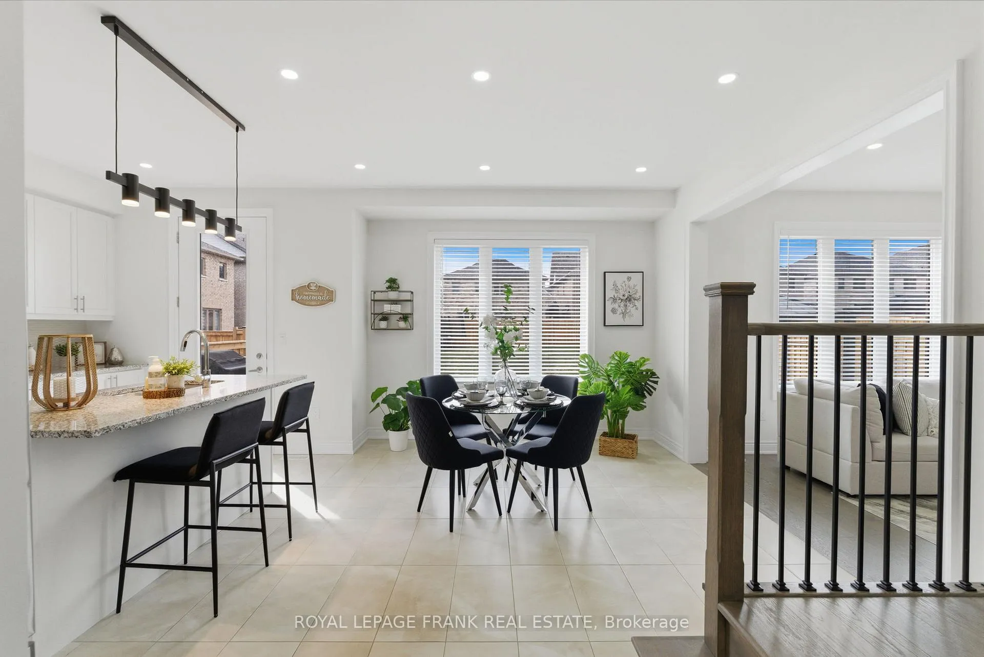 Photo 16 of 23 Wamsley Crescent, Clarington, Newcastle — HOMEH