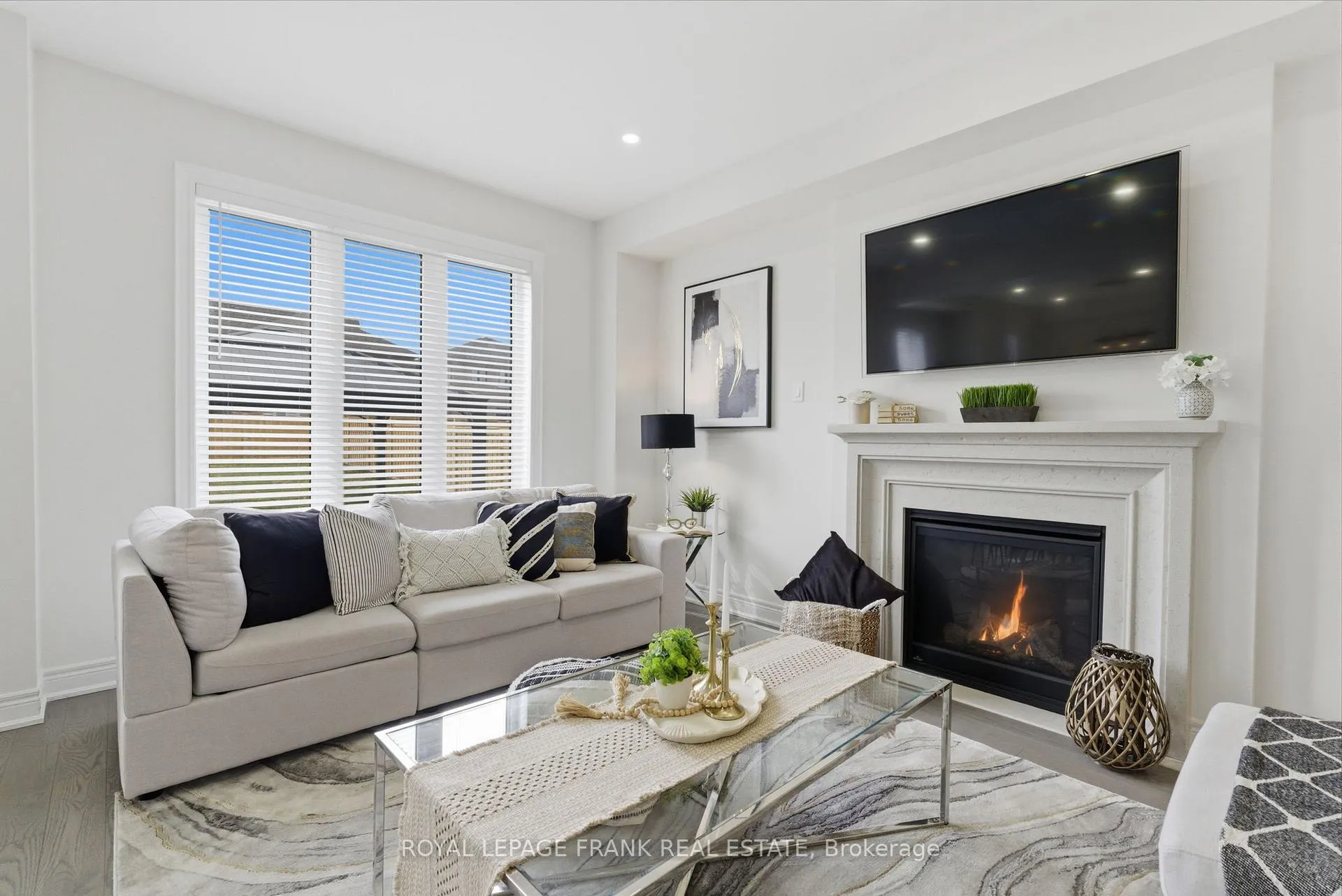 Photo 19 of 23 Wamsley Crescent, Clarington, Newcastle — HOMEH