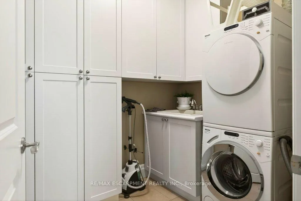Photo 34 of Unit 201, 445 Elizabeth Street, Burlington, Brant — HOMEH