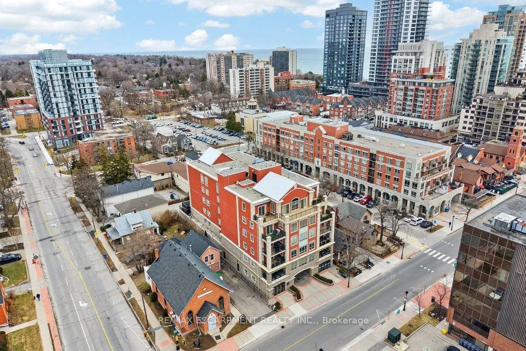 Photo 35 of Unit 201, 445 Elizabeth Street, Burlington, Brant — HOMEH
