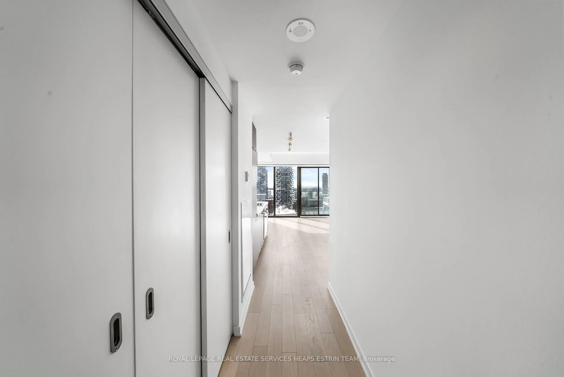 Photo 5 of Unit 2003, 60 Colborne Street, Toronto, Church-Yonge Corridor — HOMEH