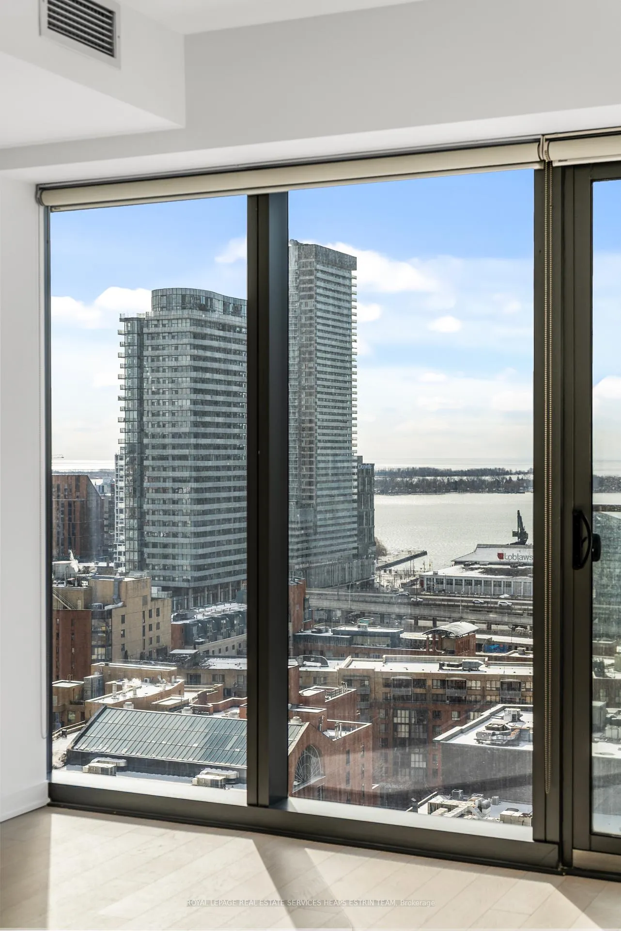 Photo 12 of Unit 2003, 60 Colborne Street, Toronto, Church-Yonge Corridor — HOMEH
