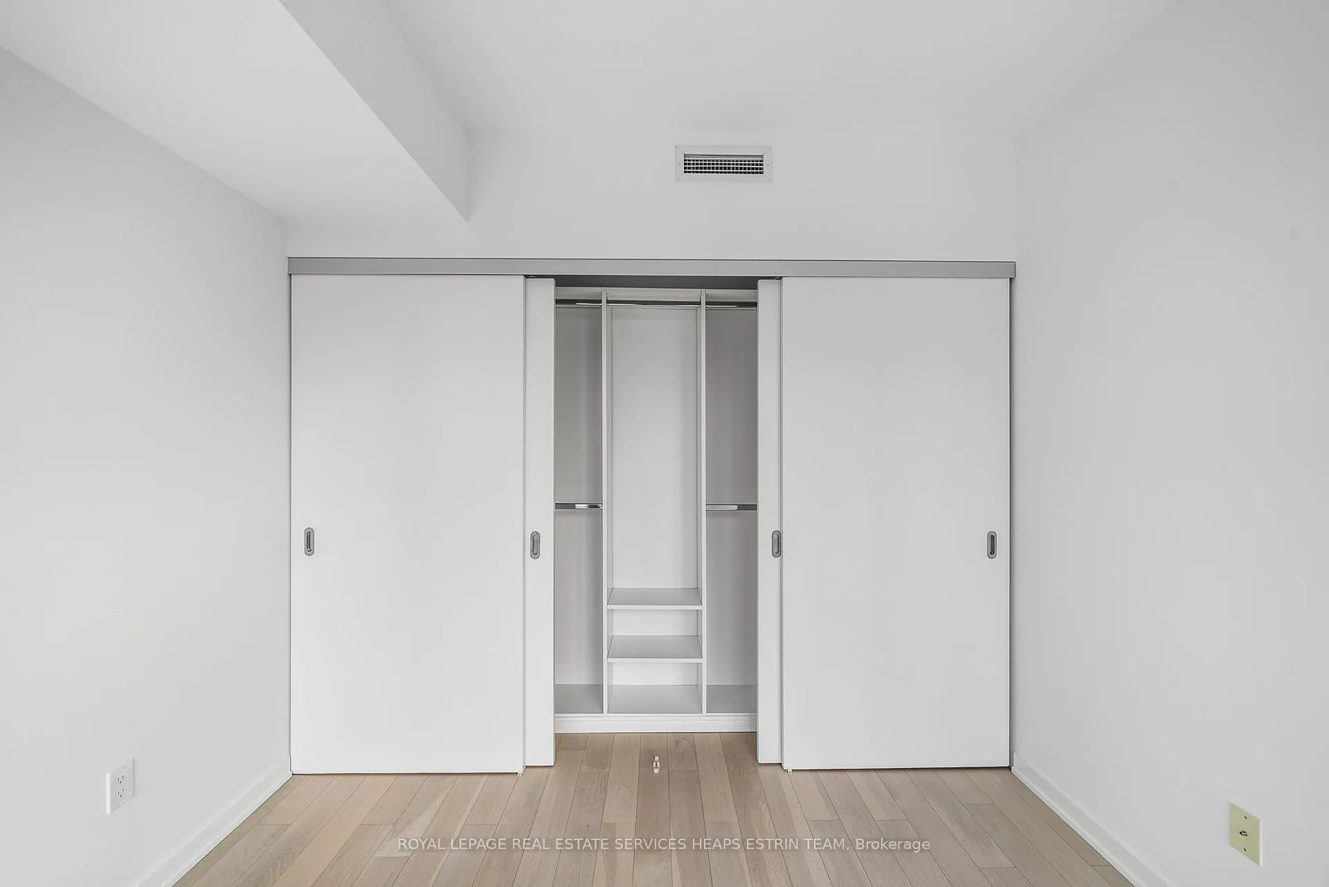 Photo 19 of Unit 2003, 60 Colborne Street, Toronto, Church-Yonge Corridor — HOMEH