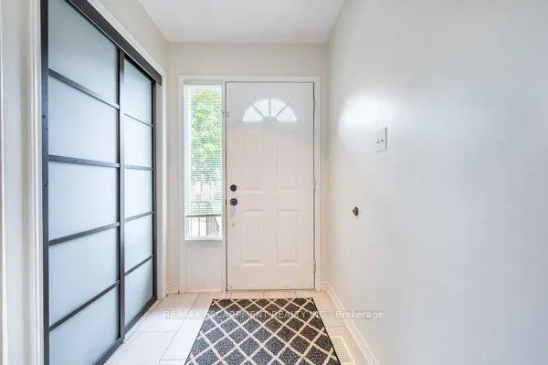 Photo 5 of Unit 24, 100 Vineberg Drive, Hamilton, Allison — HOMEH