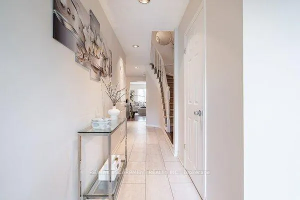Photo 6 of Unit 24, 100 Vineberg Drive, Hamilton, Allison — HOMEH