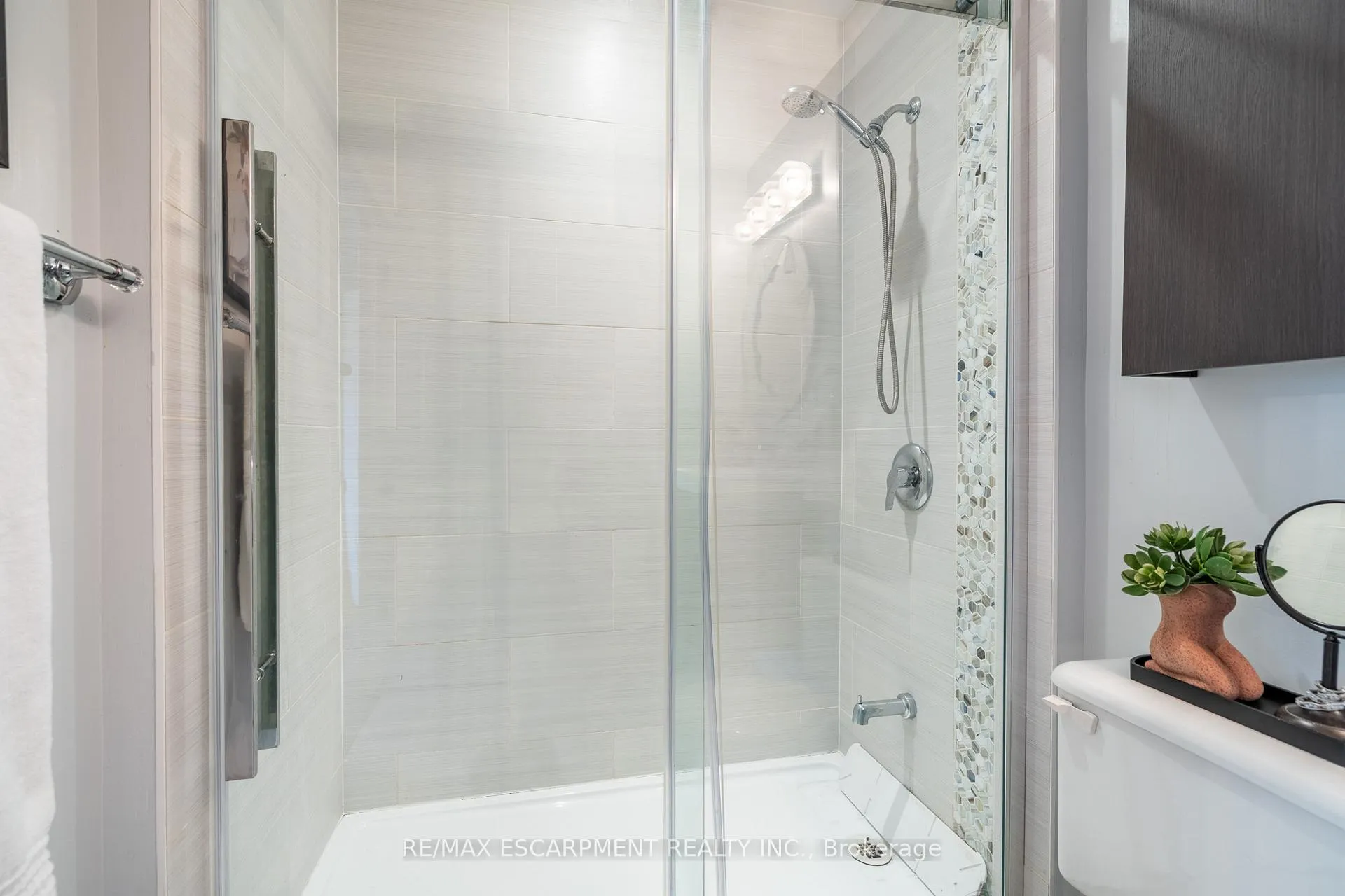Photo 36 of Unit 24, 100 Vineberg Drive, Hamilton, Allison — HOMEH