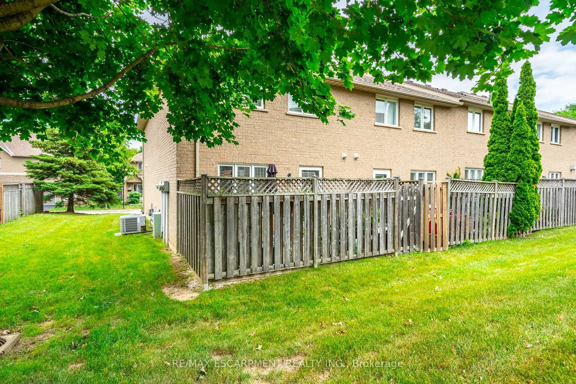 Photo 50 of Unit 24, 100 Vineberg Drive, Hamilton, Allison — HOMEH