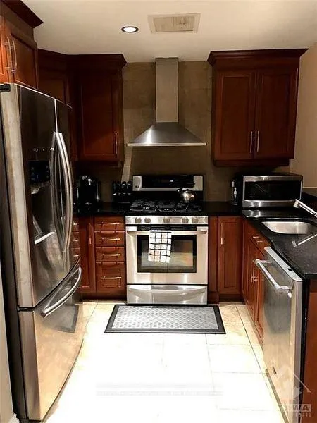 Photo 6 of Unit 505, 90 George Street, Ottawa, Lower Town/Byward Market — HOMEH
