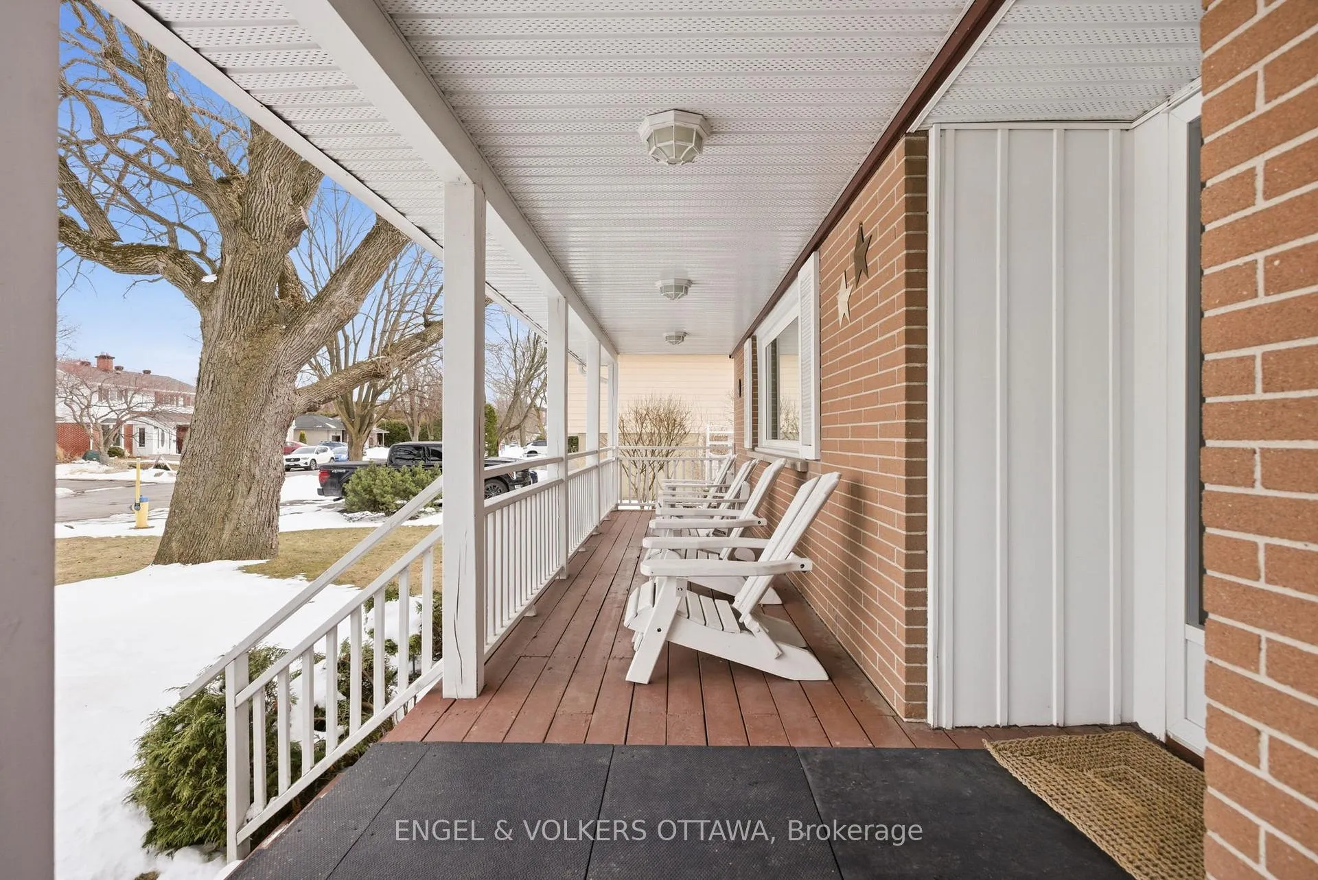 Photo 2 of 1148 Castle Hill Crescent, Ottawa, Copeland Park — HOMEH
