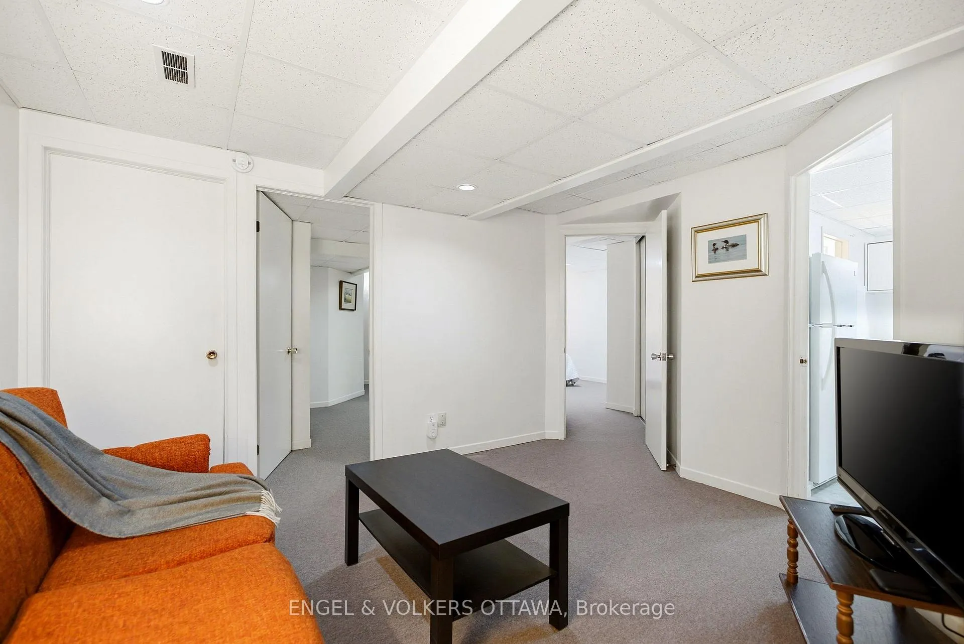 Photo 26 of 1148 Castle Hill Crescent, Ottawa, Copeland Park — HOMEH