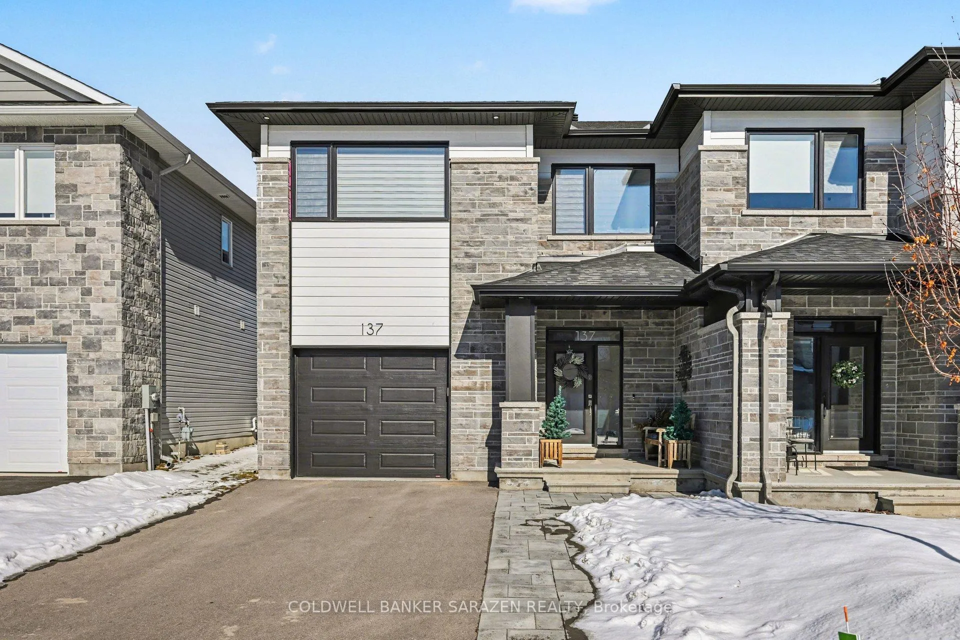 Photo 3 of 137 Thomas Street S, Arnprior — HOMEH
