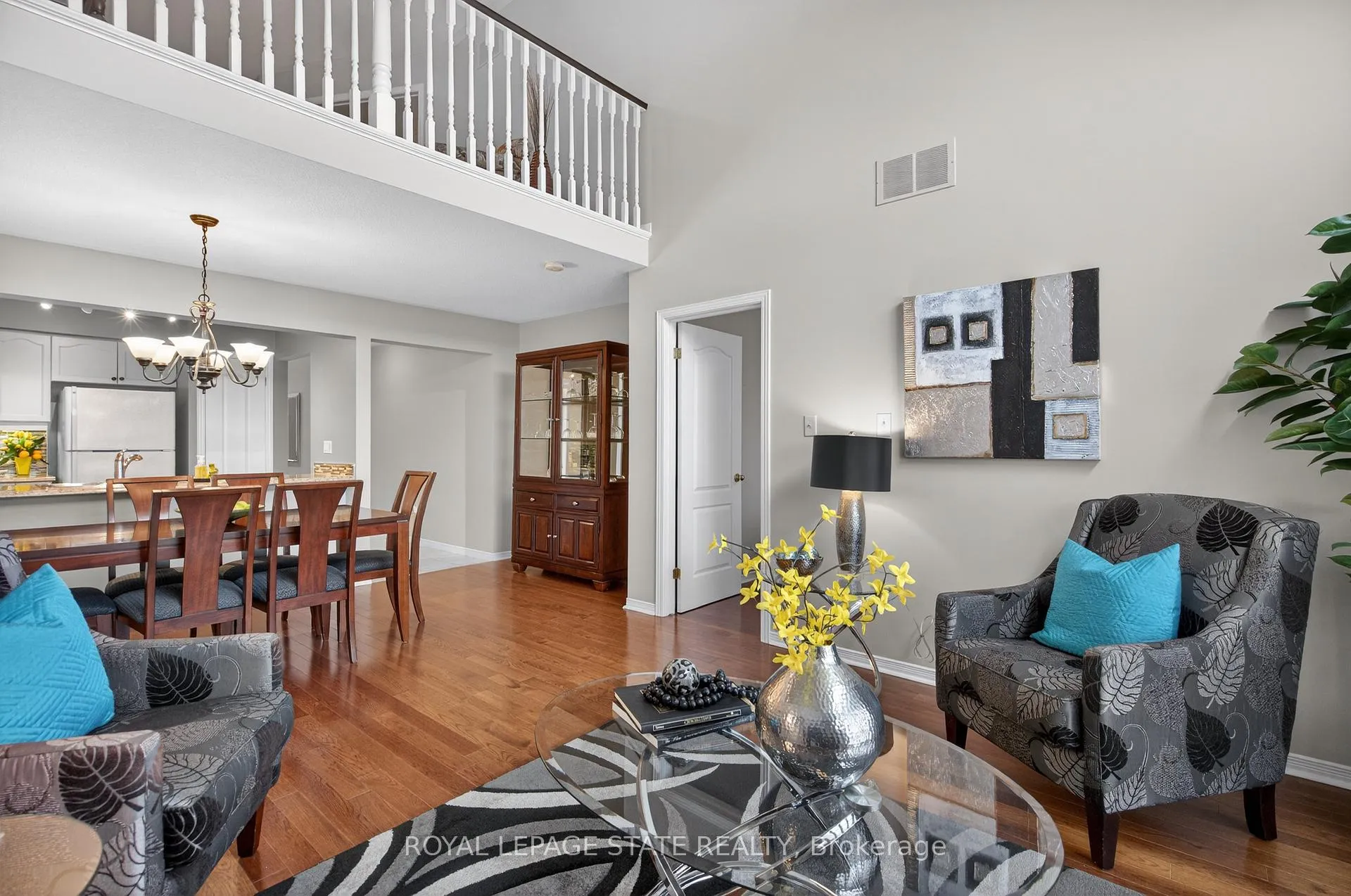 Photo 18 of Unit 24, 212 Stonehenge Drive, Hamilton, Meadowlands — HOMEH