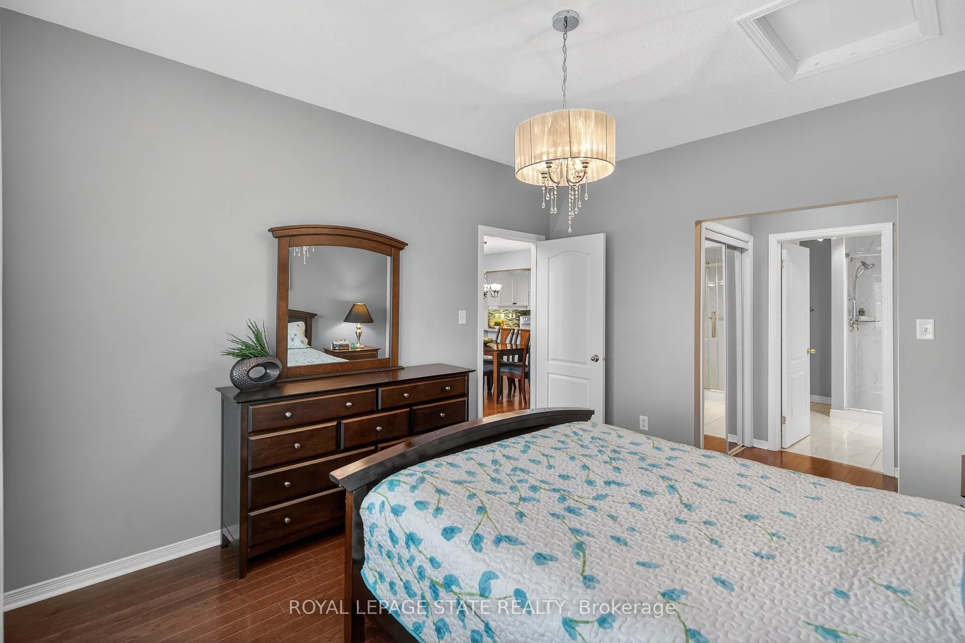 Photo 21 of Unit 24, 212 Stonehenge Drive, Hamilton, Meadowlands — HOMEH