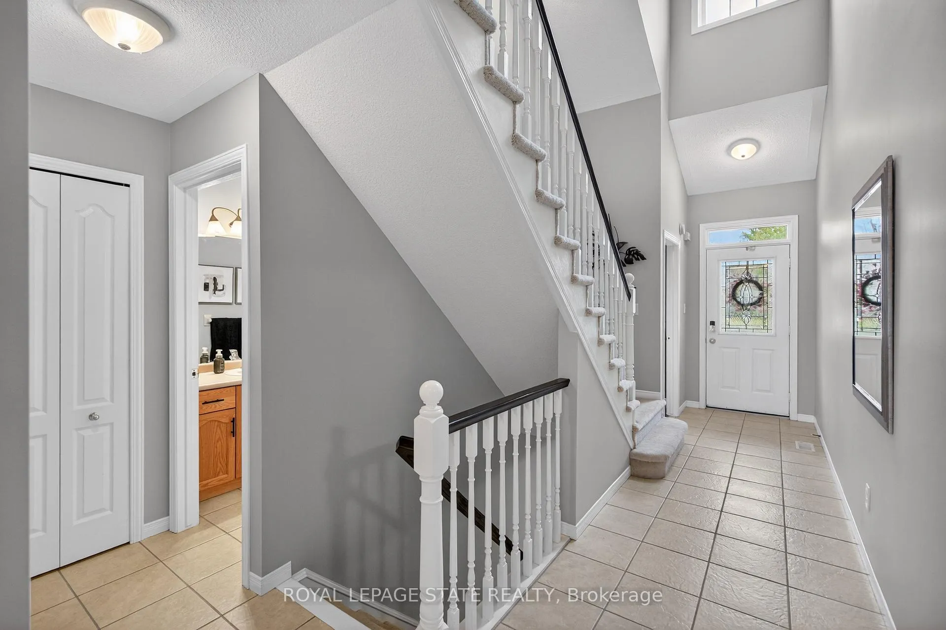 Photo 26 of Unit 24, 212 Stonehenge Drive, Hamilton, Meadowlands — HOMEH