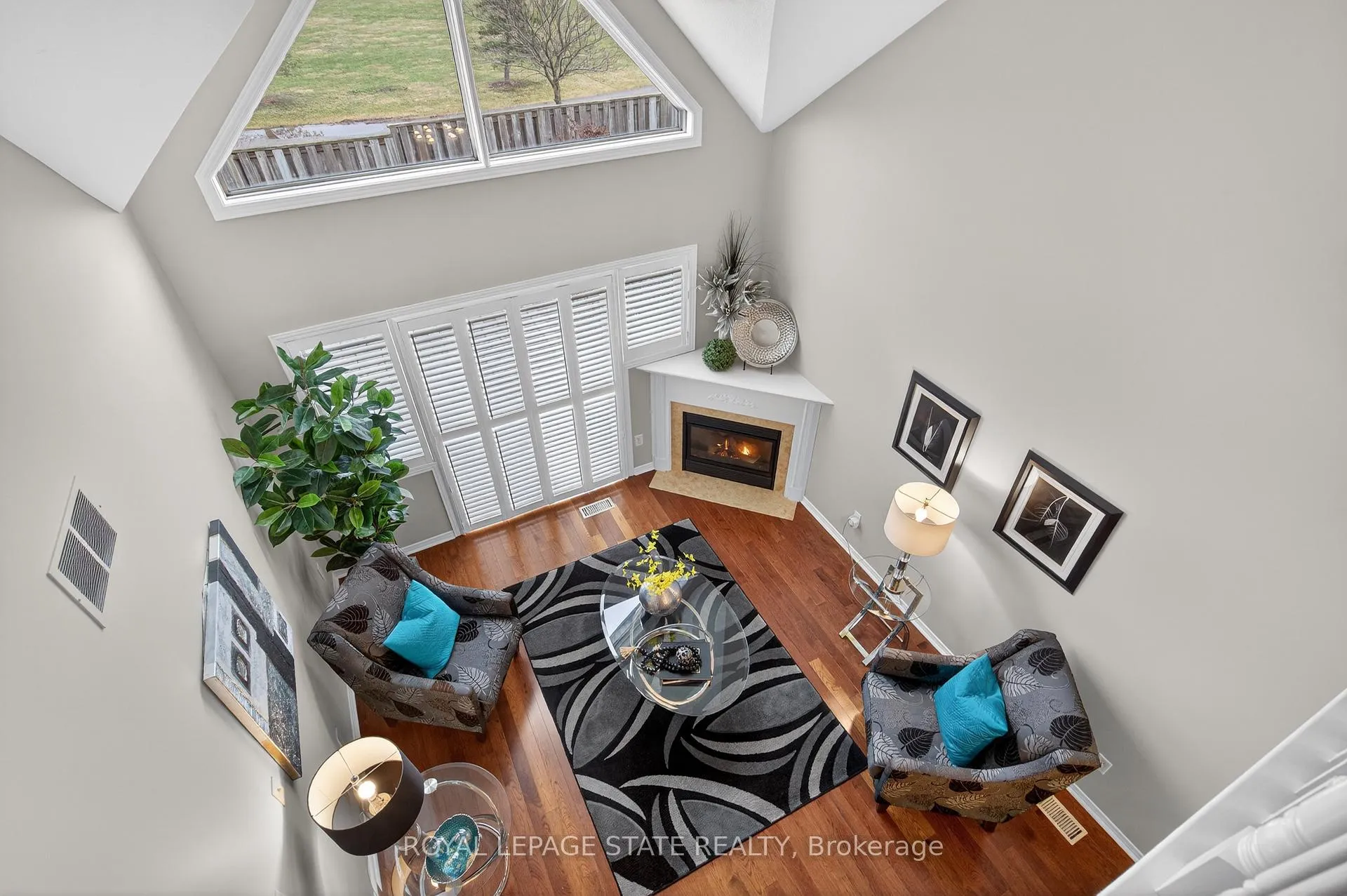 Photo 28 of Unit 24, 212 Stonehenge Drive, Hamilton, Meadowlands — HOMEH