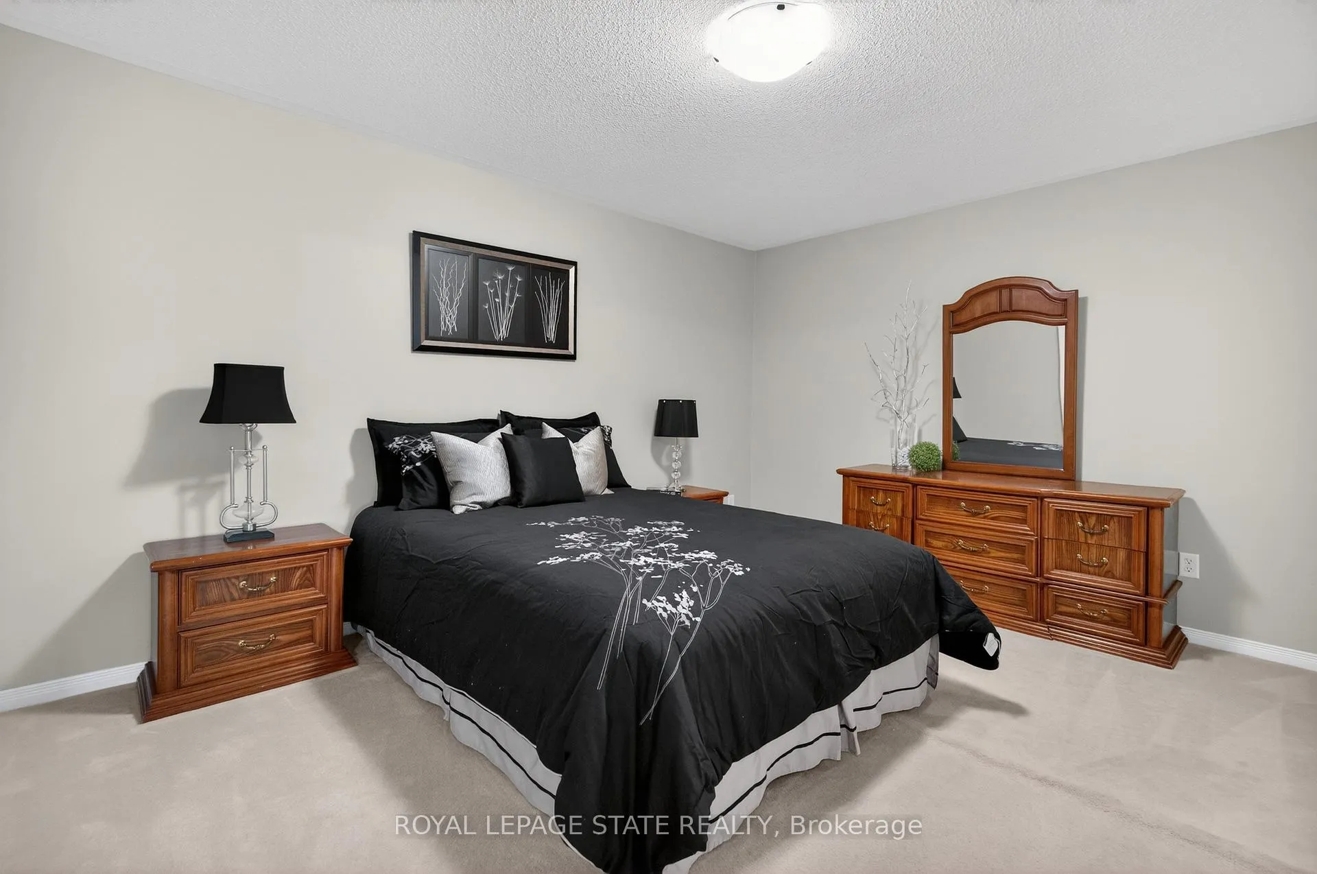 Photo 30 of Unit 24, 212 Stonehenge Drive, Hamilton, Meadowlands — HOMEH