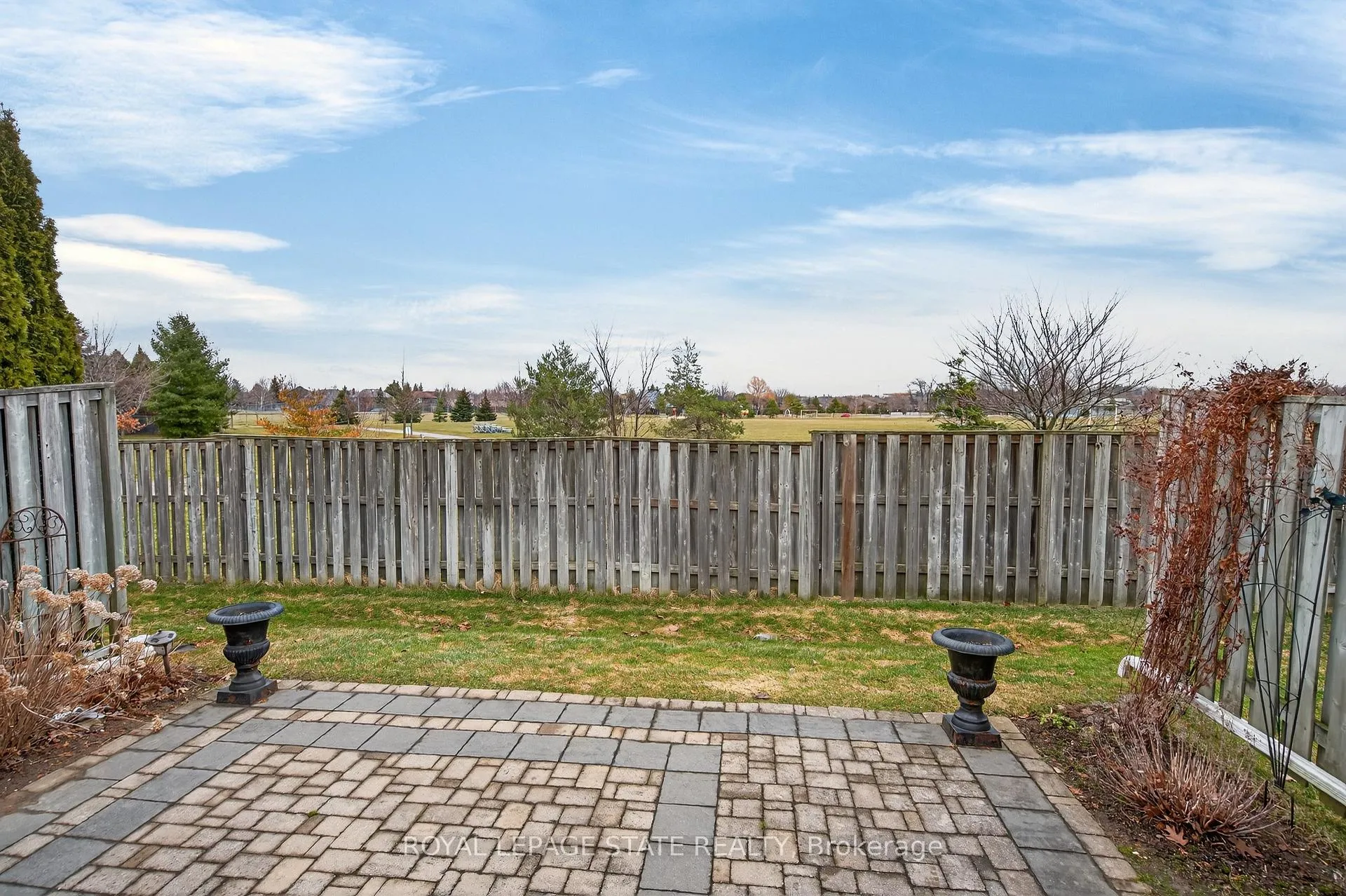 Photo 34 of Unit 24, 212 Stonehenge Drive, Hamilton, Meadowlands — HOMEH