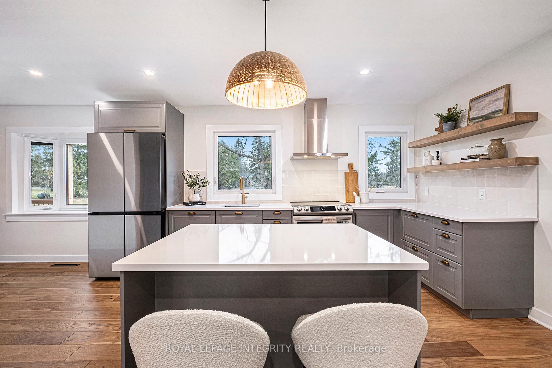 Photo 13 of 17 Lockview Road, Ottawa, Manotick Village & Manotick Estates — HOMEH