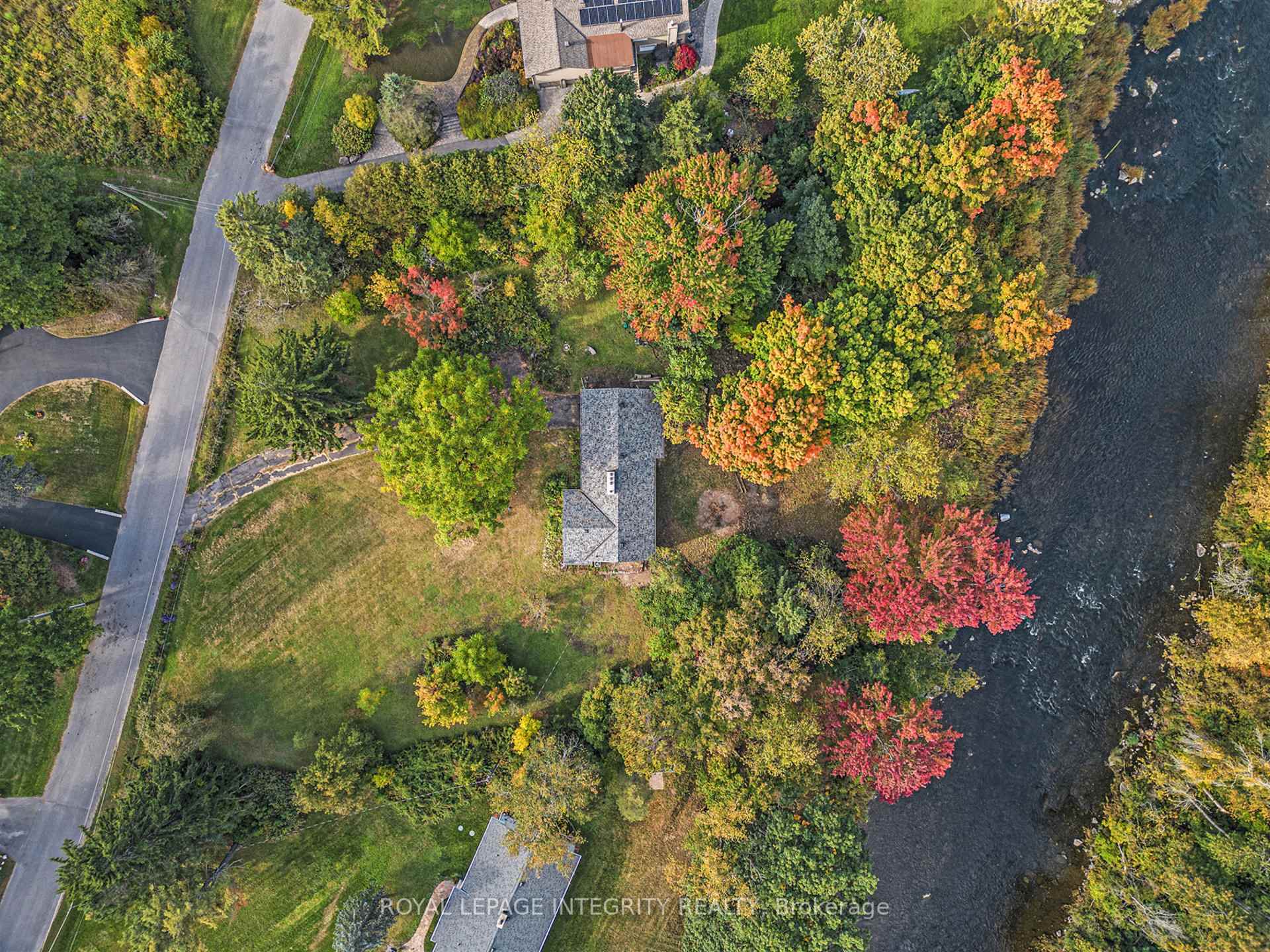 Photo 32 of 17 Lockview Road, Ottawa, Manotick Village & Manotick Estates — HOMEH