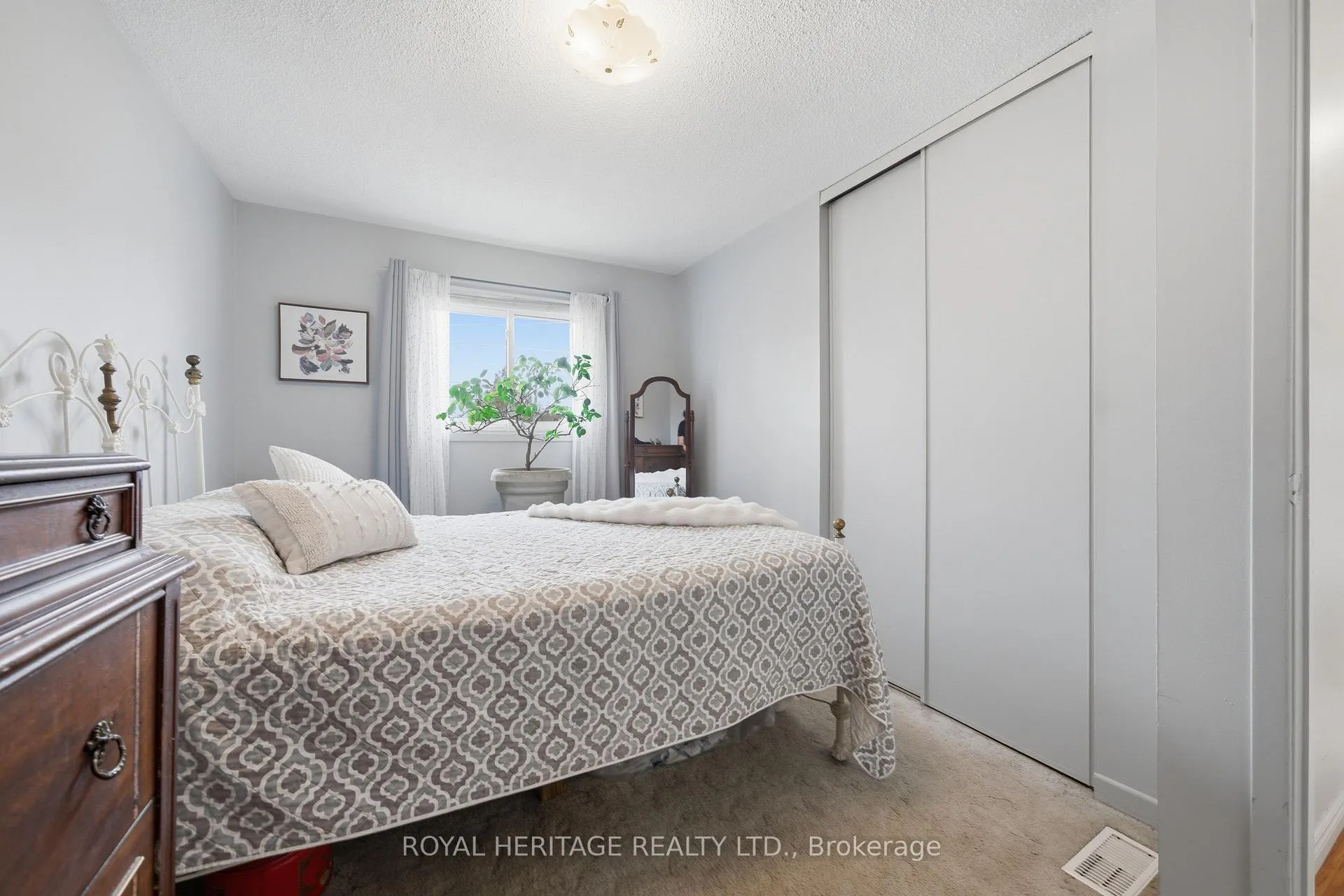Photo 22 of 33 Frankford Road, Stirling-Rawdon, Stirling Ward — HOMEH