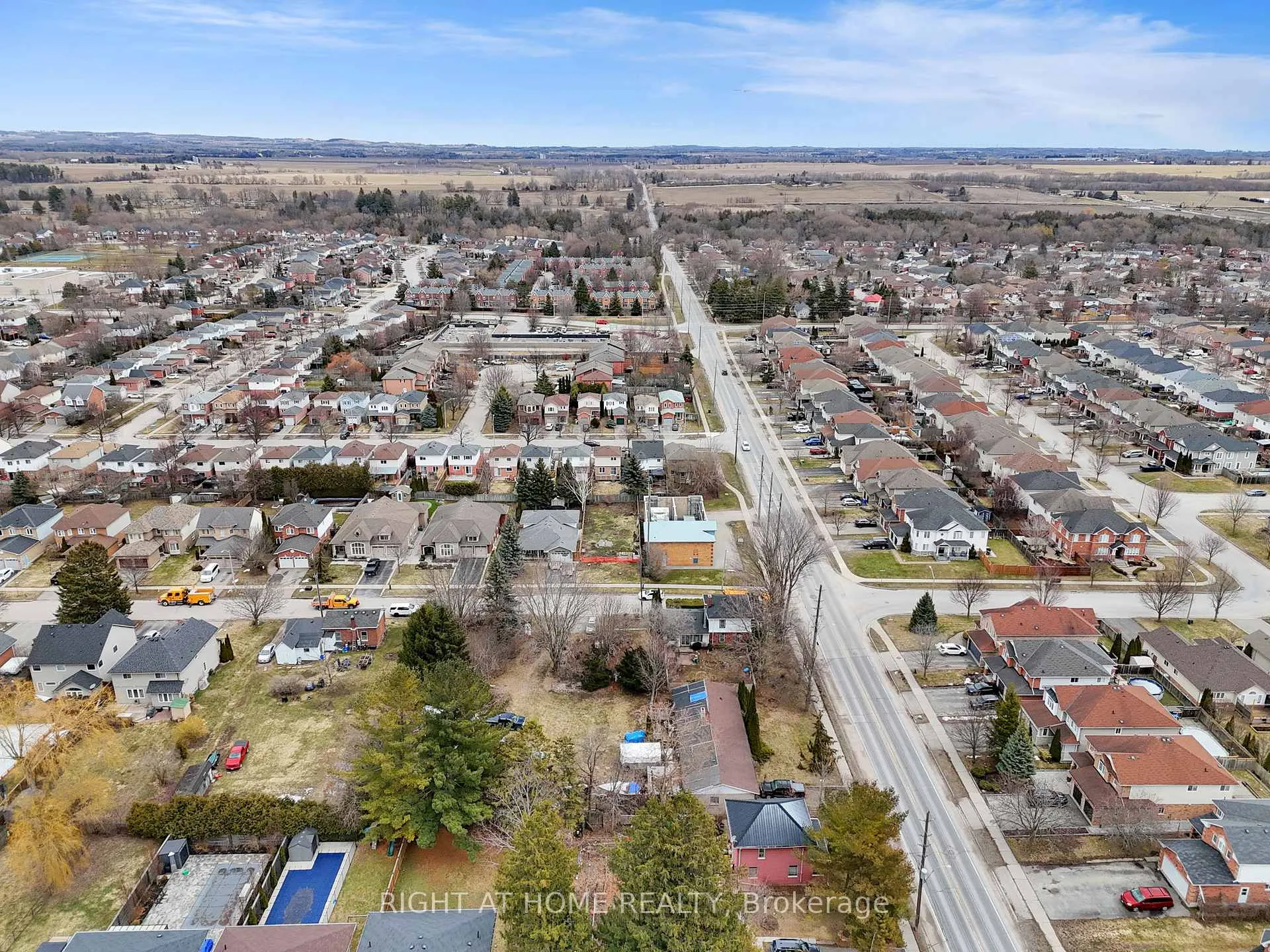 Photo 7 of 7 Bradshaw Street, Clarington, Bowmanville — HOMEH