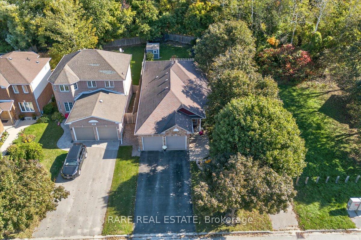 Photo 3 of 1069 Corrie Street, Innisfil, Alcona — HOMEH
