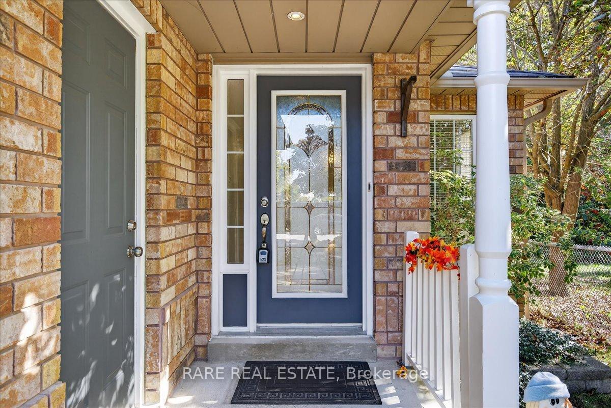 Photo 5 of 1069 Corrie Street, Innisfil, Alcona — HOMEH